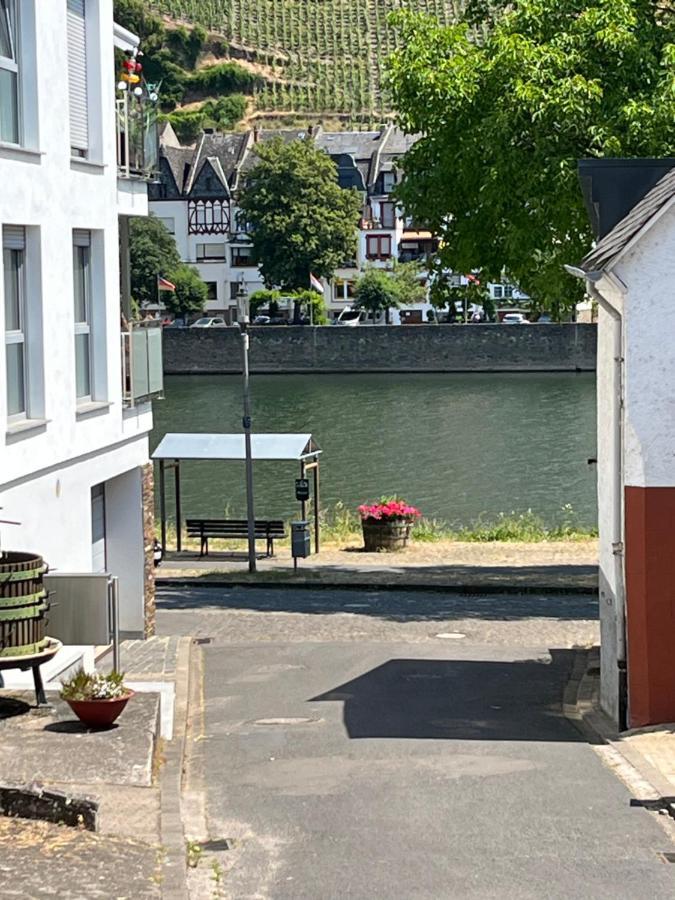Ferienhaus Ankerpunkt Zell an der Mosel Exterior photo